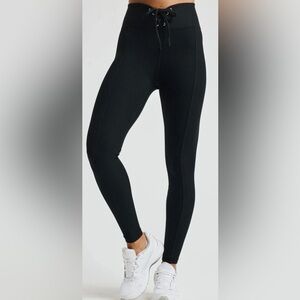 Year of Ours Ribbed Football Legging
Black | Size Medium